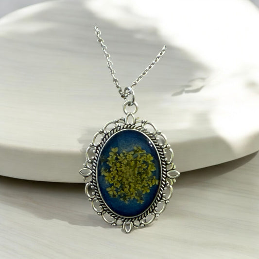 Vintage Floral Oval Pendant Necklace - Aura Resin Jewerly